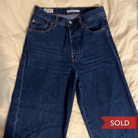 Levi’s Ribcage Straight Ankle - Picture 1 of 8